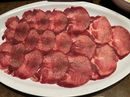 牛タン 牛タン 焼肉,生肉,焼き肉の写真素材