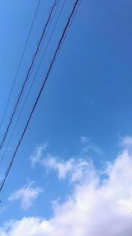 青空と電線 青空と電線の写真
