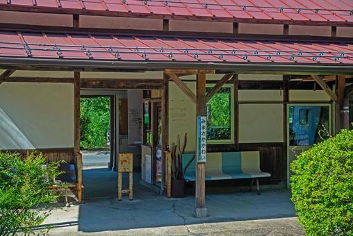 Rural Station: Mimasaka Kawai Station on the Inbi Line, JPG
