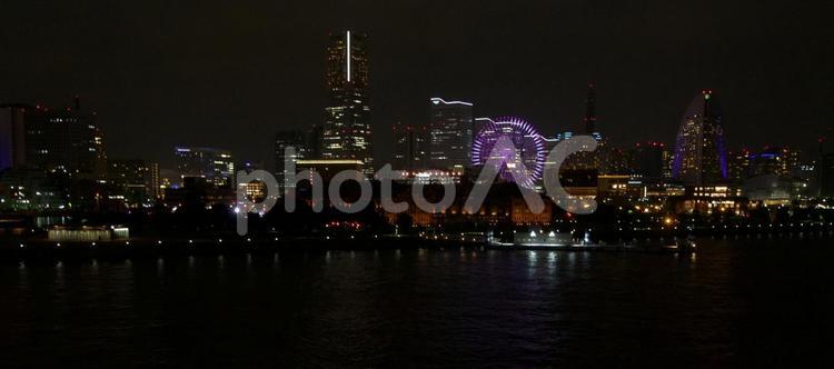 みなとみらいの夜景 みなとみらい,ランドマークタワー,コスモワーの写真素材