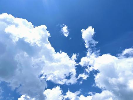 美しい青空と白い雲 美しい青空と白い雲の写真