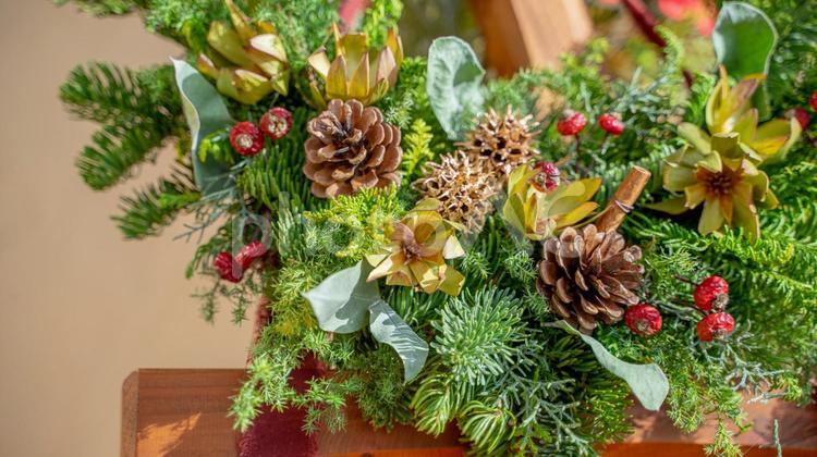 クリスマスやバレンタインのお花プレゼントギフト バレンタイン,クリスマス,スワッグの写真素材