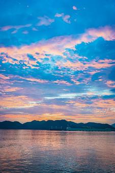 山口県　長門市の朝の海 山口県,長門市,早朝の写真素材