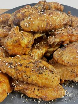 手羽先の唐揚げ 手羽先,チキン,唐揚げの写真素材