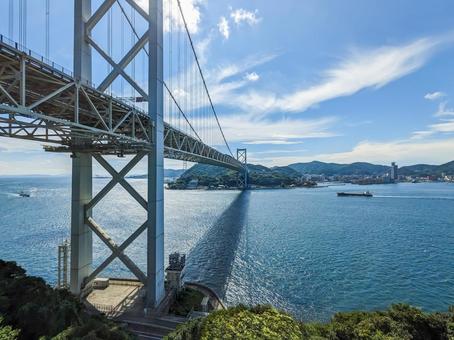 関門橋と関門海峡の風景 関門橋と関門海峡の風景の写真