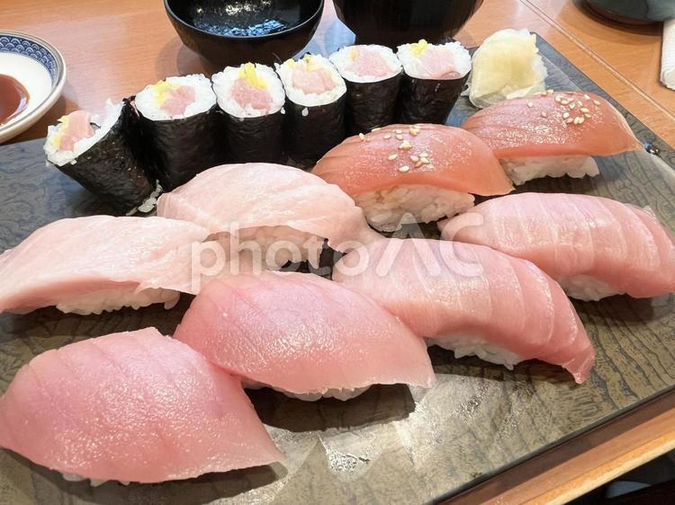 まぐろづくし 寿司,江戸前寿司,にぎりの写真素材