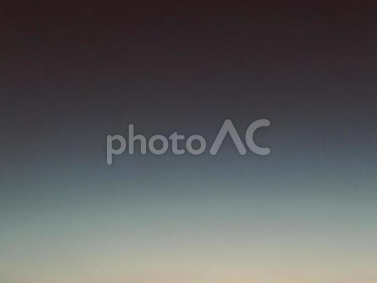 緑色に見えた日没後の西の空 日没後,西の空,緑色の写真素材
