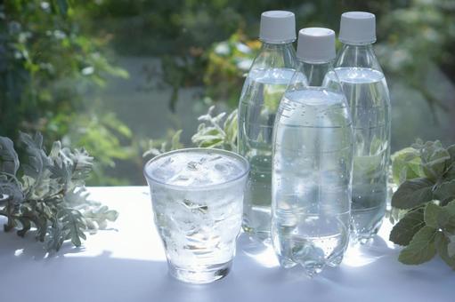 炭酸水 炭酸水の写真