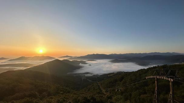 トマム雲海と日の出 雲海,朝日,トマムの写真素材