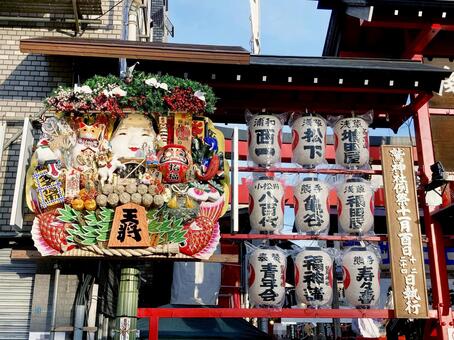 東京風景・鷲神社 鷲神社,熊手,大熊手の写真素材