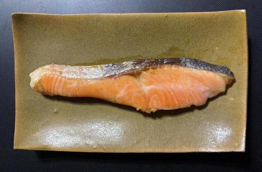 R7.10.22 焼き銀鮭 R7.10.22 焼き銀鮭 焼き魚,銀鮭,シャケの写真素材