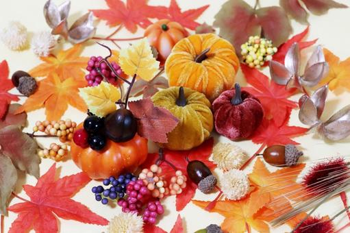 紅葉とカボチャと木の実 秋のイメージ背景 紅葉とカボチャと木の実 秋のイメージ背景 秋,かぼちゃ,もみじの写真素材