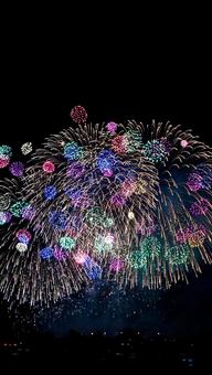 カラフル花火 カラフル花火の写真