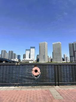 豊洲公園から見た東京の街 2025年春 豊洲公園から見た東京の街 2025年春 シーサイド,五月晴れ,江東区の写真素材