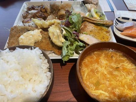 バランスご飯 バランスご飯 バランス,ご飯,味噌汁の写真素材