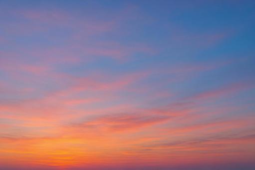 朝焼けに染まる空 朝焼けに染まる空の写真