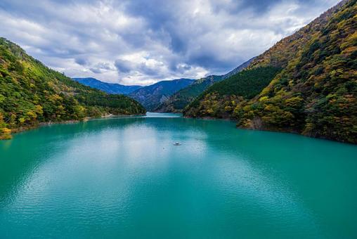 静岡県 長島ダム・秋景色 静岡県 長島ダム・秋景色 長島ダム,秋,紅葉の写真素材