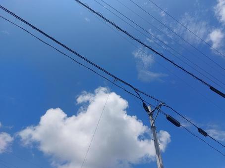 青空と電線 青空と電線の写真