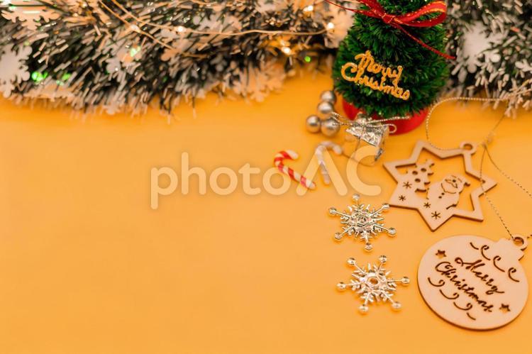 クリスマスツリーとクリスマスのイメージ クリスマス,クリスマスツリー,メリークリスマスの写真素材