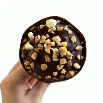 ナッツとチョコ ナッツとチョコの写真