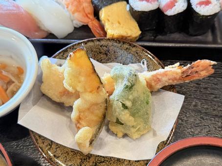 天ぷらセット 天ぷらセット 定食,セット,海鮮の写真素材