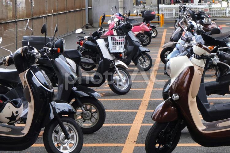 バイク専用駐車場（バイク駐車場）1 バイク駐車場,バイク専用駐車場,バイクの写真素材