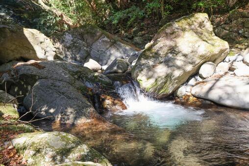 轟渓谷 轟峡,境川,深緑の写真素材