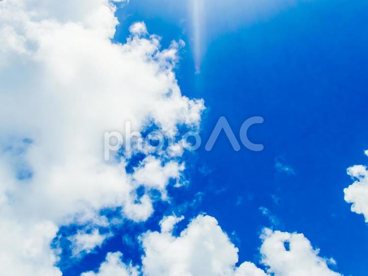 【自然・背景】青空・空のイメージ 空,青空,雲の写真素材