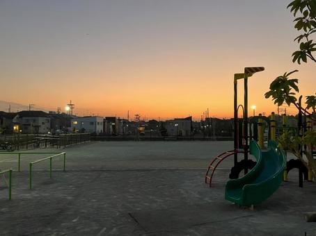 夕方の公園② 夕方の公園② 公園,夕方,風景の写真素材