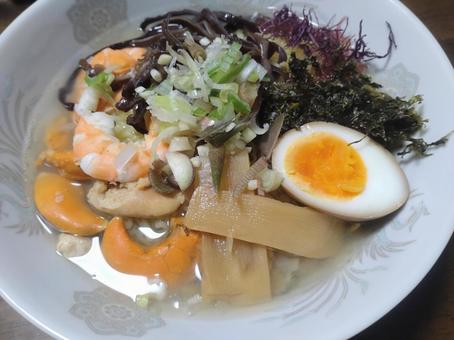 塩ラーメン 塩ラーメン 塩ラーメン,ラーメン,海鮮の写真素材