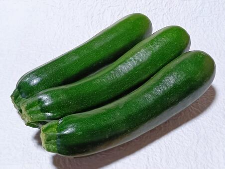 ズッキーニ ズッキーニ,野菜,食材の写真素材