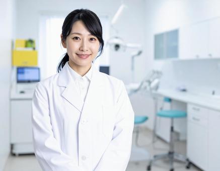 女性歯医者さん 女性歯医者さんの写真