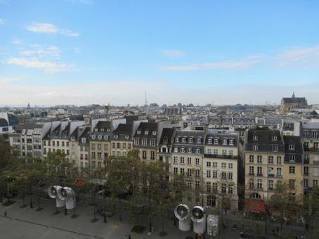 フランスのパリ(エッフェル塔方向)の風景 フランスのパリ(エッフェル塔方向)の風景 パリ中心部,展望,風景の写真素材