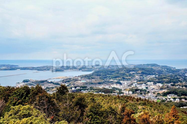 壱岐・郷ノ浦の市街と港 壱岐,離島,郷ノ浦の写真素材