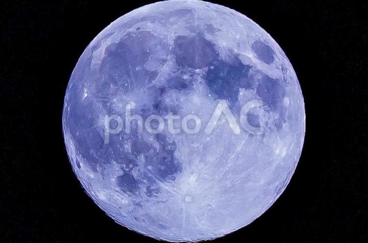 満月　輝面比99.70％　青色 月,満月,三日月の写真素材