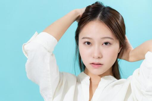 若い女性のポートレート 女性,アンニュイ,若いの写真素材