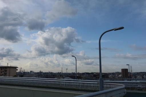 歩道橋から見た景色の写真