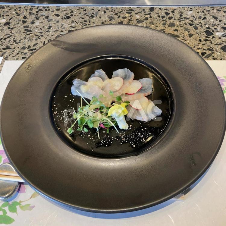 鯛の昆布〆カルパッチョ〜コース料理 カルパッチョ,鯛,お魚の写真素材