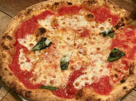 マルゲリータピザ ピザ,マルゲリータ,チーズの写真素材