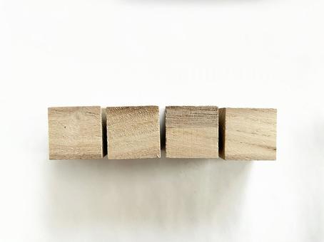 ブロック4個 ブロック,素材,芝生の写真素材