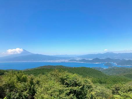 駿河湾と富士山 駿河湾と富士山の写真