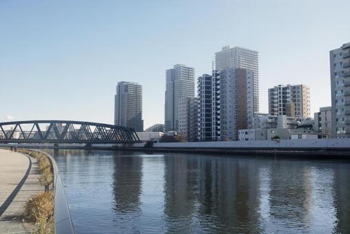 隅田川沿いから見えるタワマン リバーサイド,タワーマンション,風景の写真素材