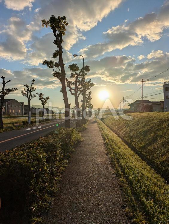 夕焼け02 朝焼け,夕暮れ,たそがれの写真素材