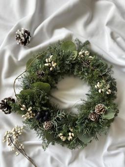 クリスマスリース　クリスマス 12月,クリスマス,クリスマスリースの写真素材