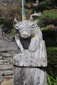 紀州東照宮　狛牛 和歌浦天満宮,狛牛,菅原道真の写真素材