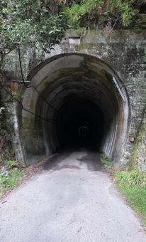 トンネル トンネルの写真