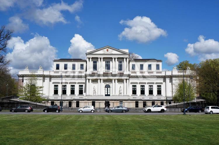 北ホラント州の州府（正面） オランダ,ハーレム,地方自治体の写真素材