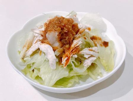 和風チキンサラダの写真
