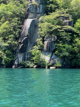 岩場4 岩場4 岩,石,水辺の写真素材