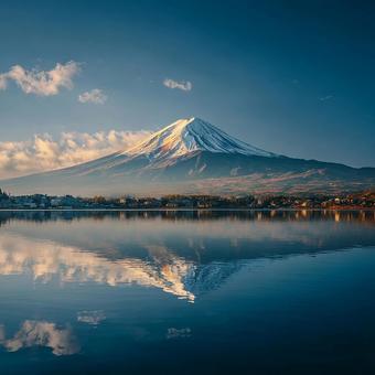 雄大な富士山と青い湖 雄大な富士山と青い湖の写真
